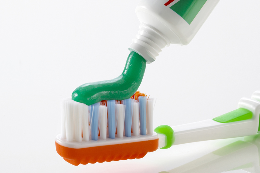 fluoridhaltige Zahnpasta